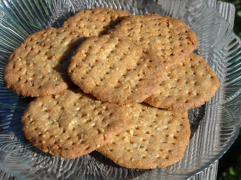 hemp crackers